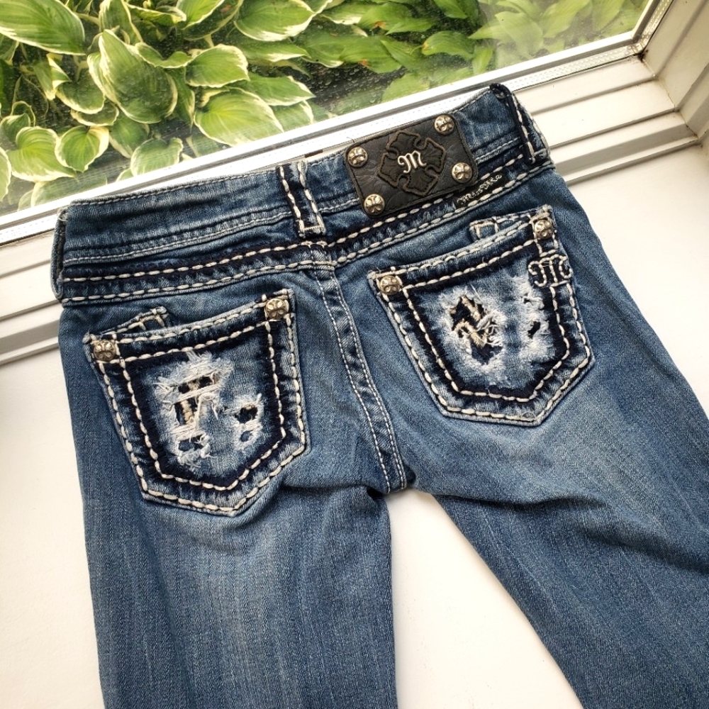 ✨ Size 23 Miss Me Jean's